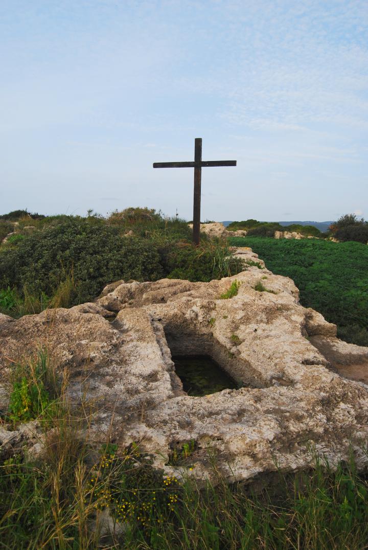 Cross and Tomb 6
