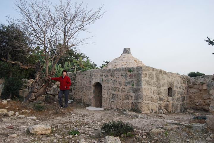 Migdal Malcha: Sheik's tomb