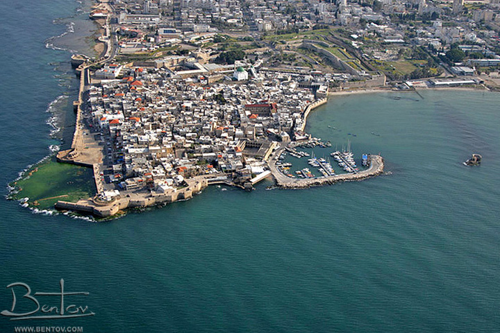 Aeriel vew of the Old city of Acre, as seen from the south side.