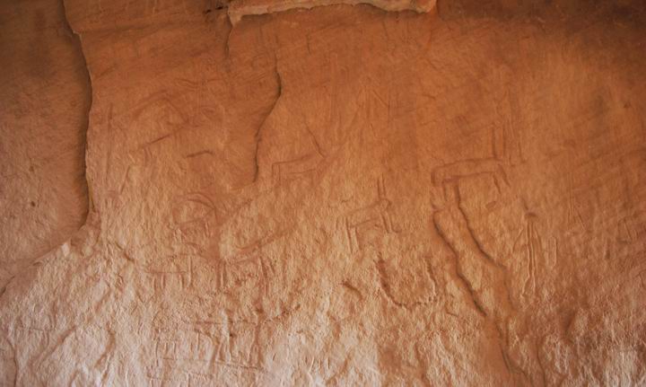 Timna: The rock drawings at the "chariots"