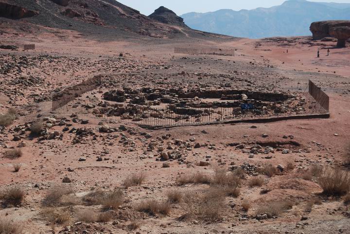 Timna: Mushroom area - workshops, furnace, temple