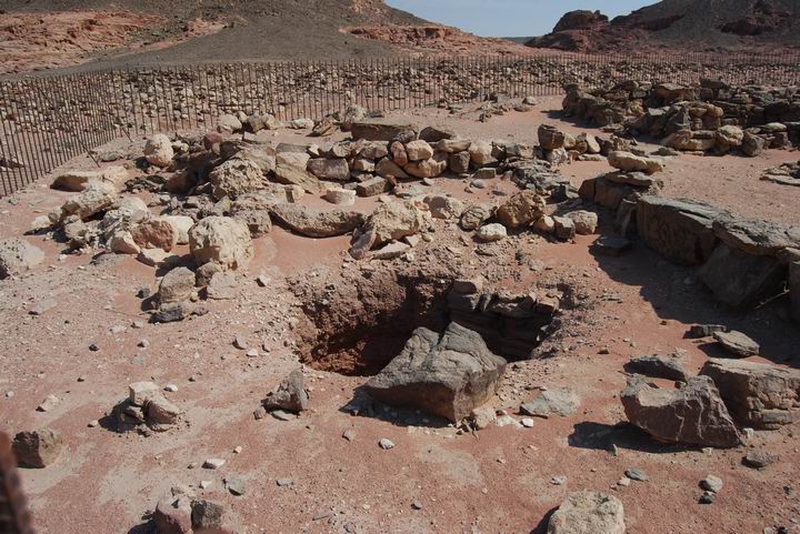 Timna: Mushroom area - workshops