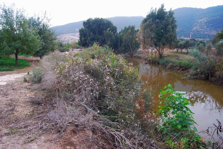 Kishon River east to Tell el_Amer (Meamar) 