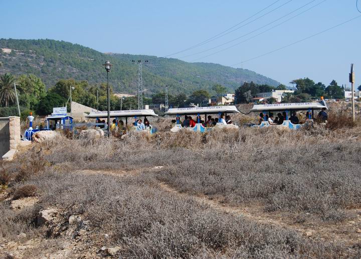 Khirbet Masref: tourist train