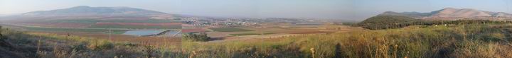 Tell Yizreel: Panoramic view towards north and east