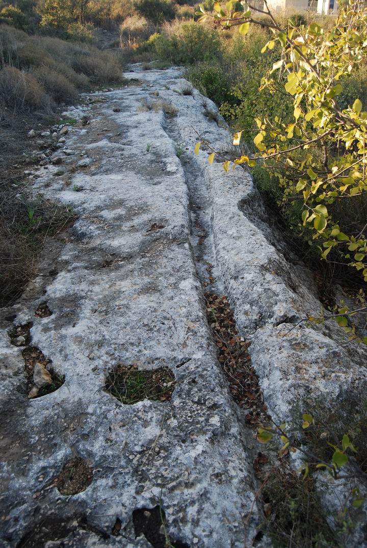 Manot: ancient aqueduct north-east to the site