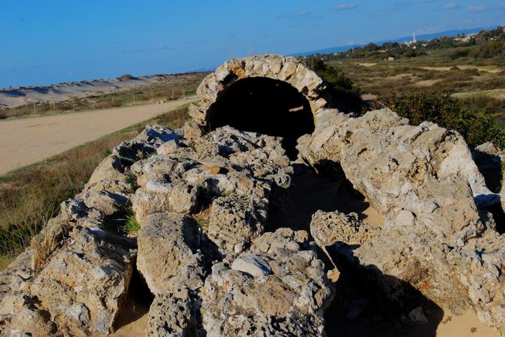 Lower aqueduct on the east side.