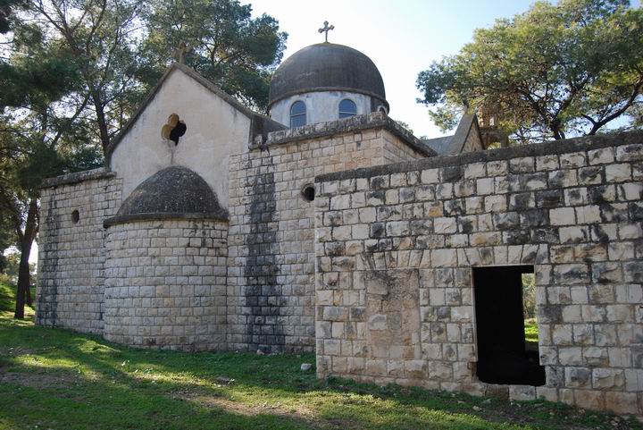 Ma'Alul/Nahalal: north church