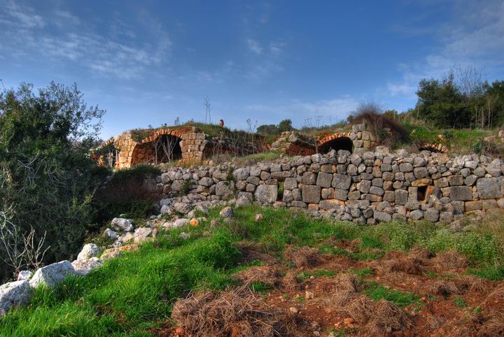 Hurvat (Khirbet) Mehoz - north houses