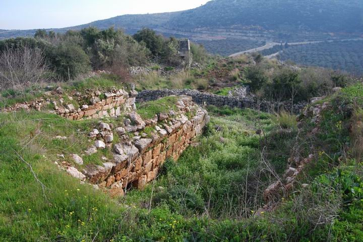 Hurvat (Khirbet) Mehoz - view towards the south