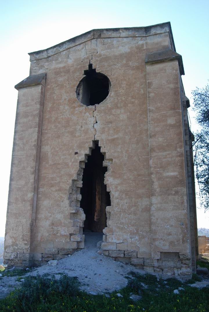 Ruins of the church of Our Lady of the Fright; North-Eastern view