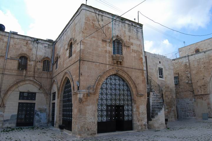 St James: View of western side of the court yard