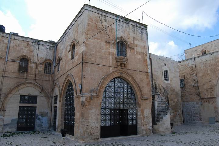 St James: View of western side of the court yard