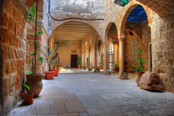 St Andrews entrance hall