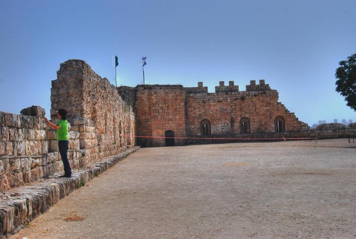 Afek in the Sharon: view inside the fortress towards west