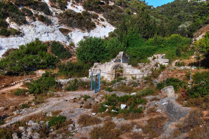 The ruins in Siah Brook - view from the west