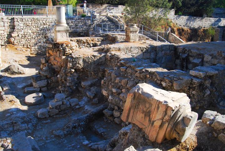 Bethesda: center section of the Byzantine basilica