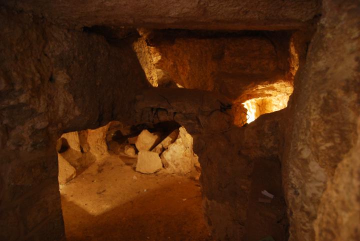 Pater Noster: the collapsed cave