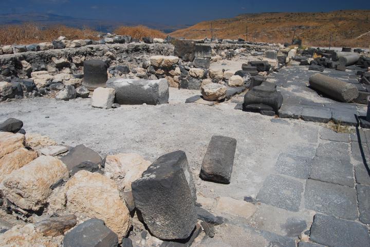 Hellenistic compound near the forum