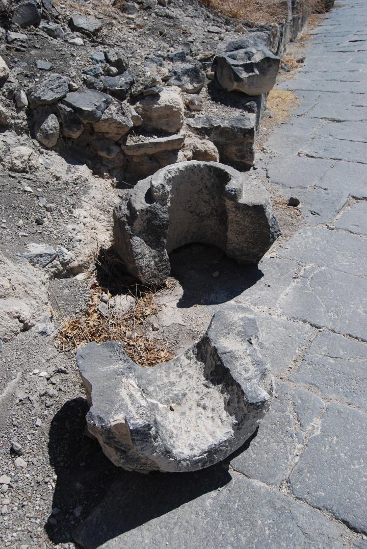 Decumanus Maximus - sections of the aqueduct