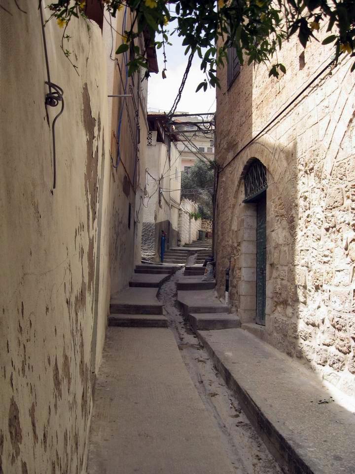 This is the view of the alley above the Mensa Christi church, which can be accessed only by foot.